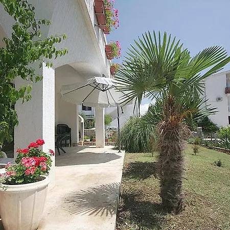 Apartement Magasic Bozo A4 *